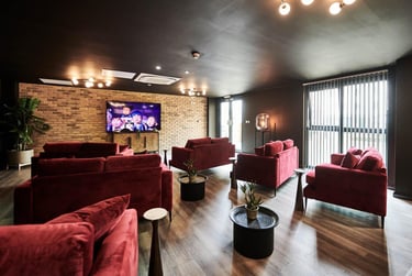 1 bed studio, New Cut Road, City Centre, Swansea, SA12DN - Image 1
